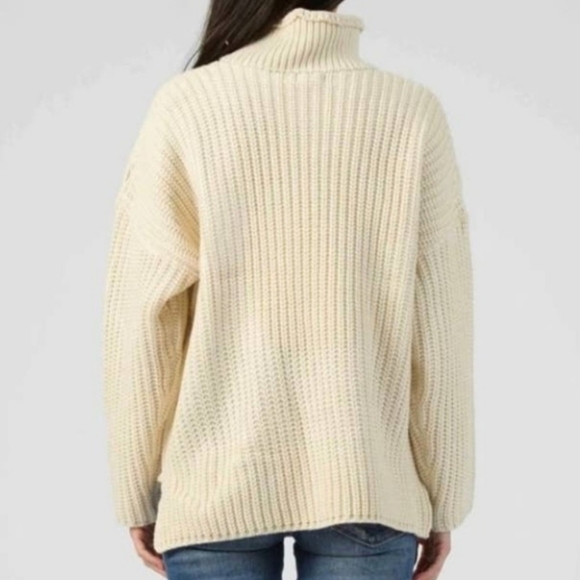 Mock Neck Knit Cheryl Sweater - Picture 3 of 9